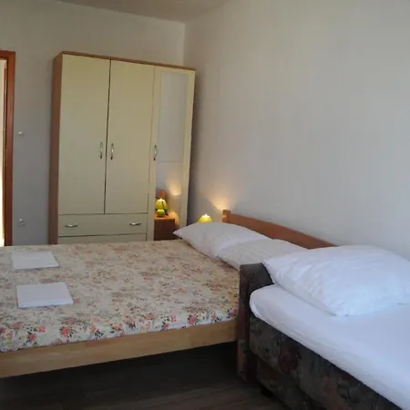 Apartment Dunato I-Mit Meerblick, 320M Vom Meer Silo (Krk)